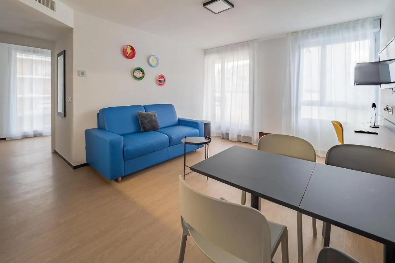 Apparthotel Le Hueb Γκρενόμπλ Ξενοδοχείο με διαμερίσματα